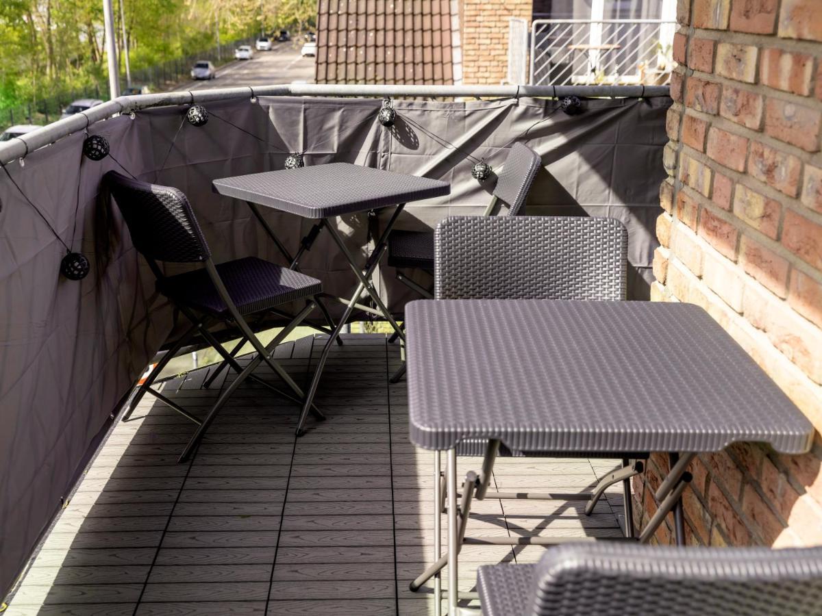 Ferienwohnung Arena In Der Naehe - Tiefgarage - Balkon - Kueche - Smart Tv Gelsenkirchen Exterior foto